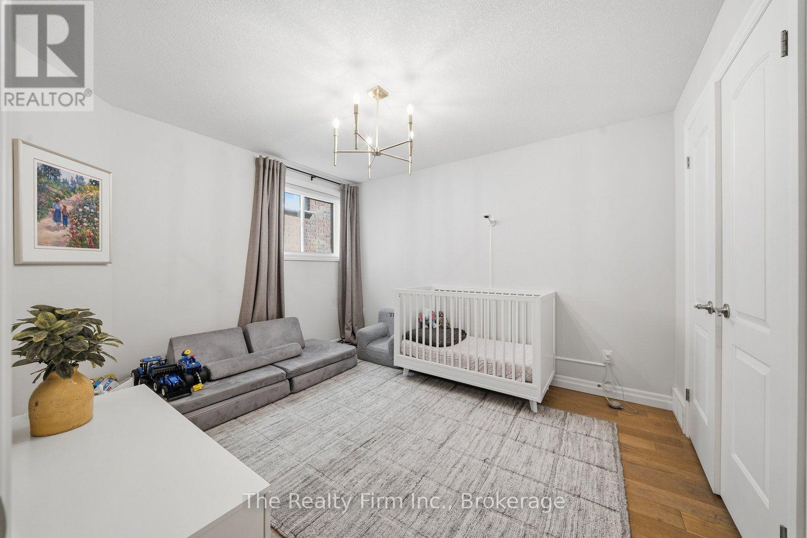 247 DIEPPE DRIVE - 34