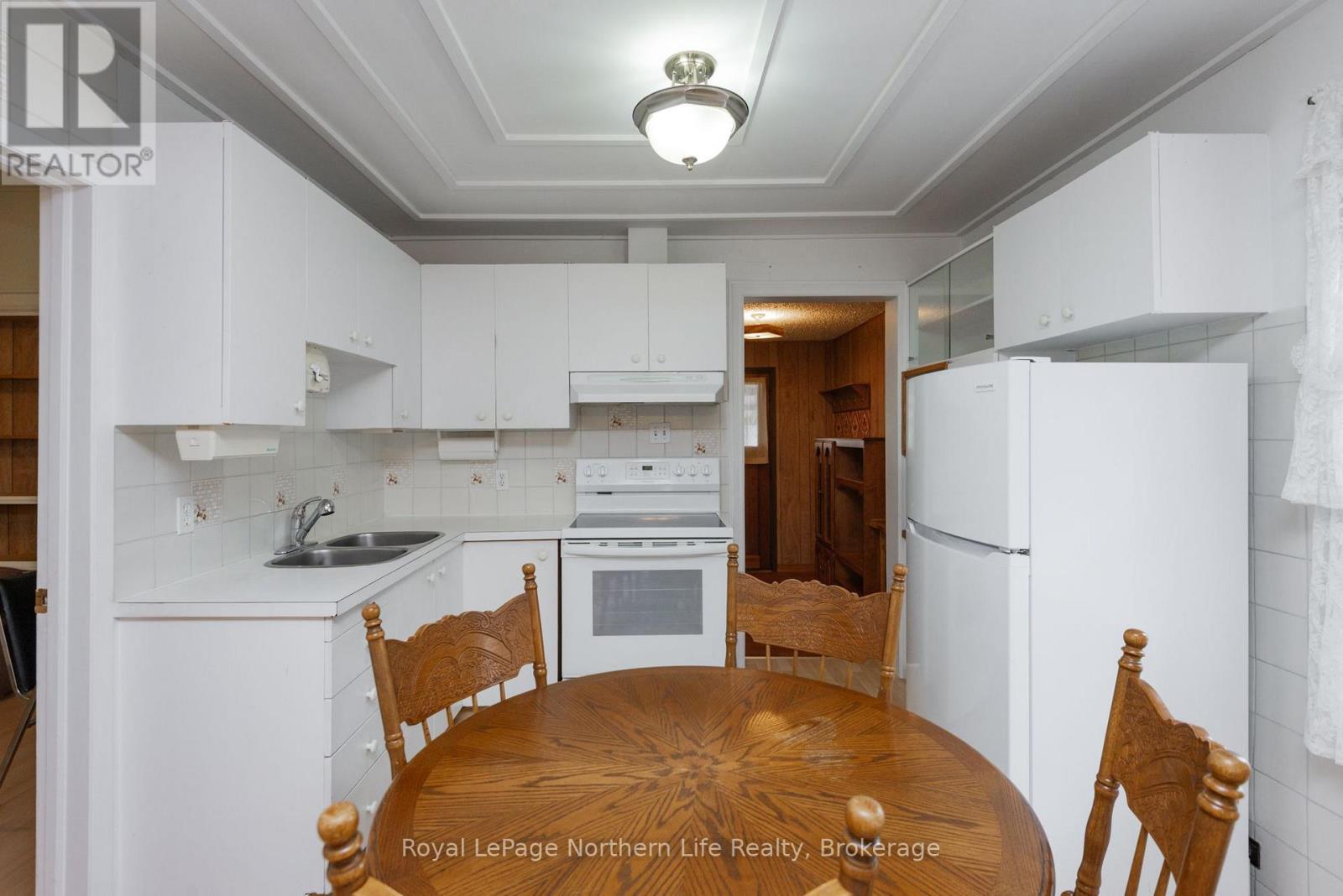 840 FRONT STREET - 11