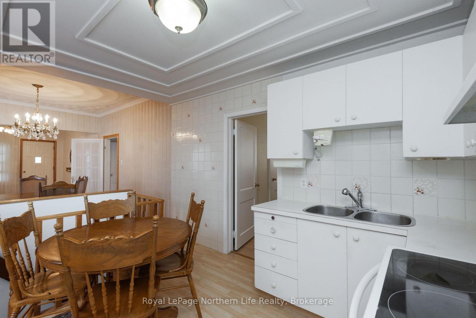 840 FRONT STREET - Image 12