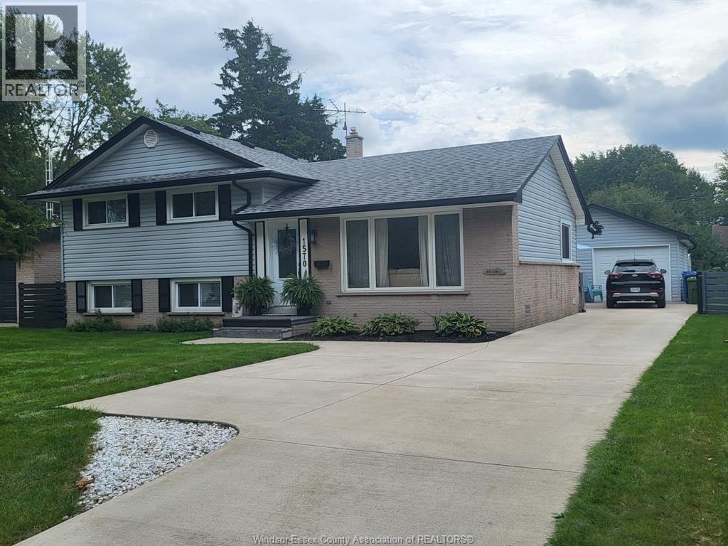 1570 STRATFORD COURT, Windsor — photo 1