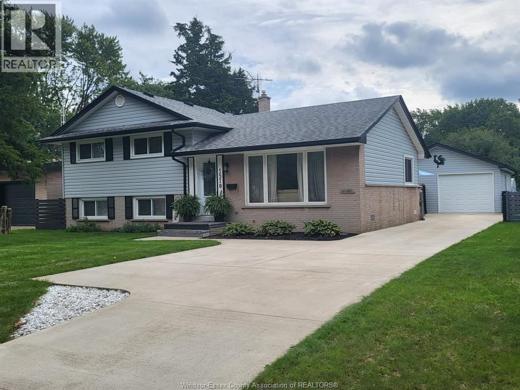 1570 STRATFORD COURT, Windsor — photo 2