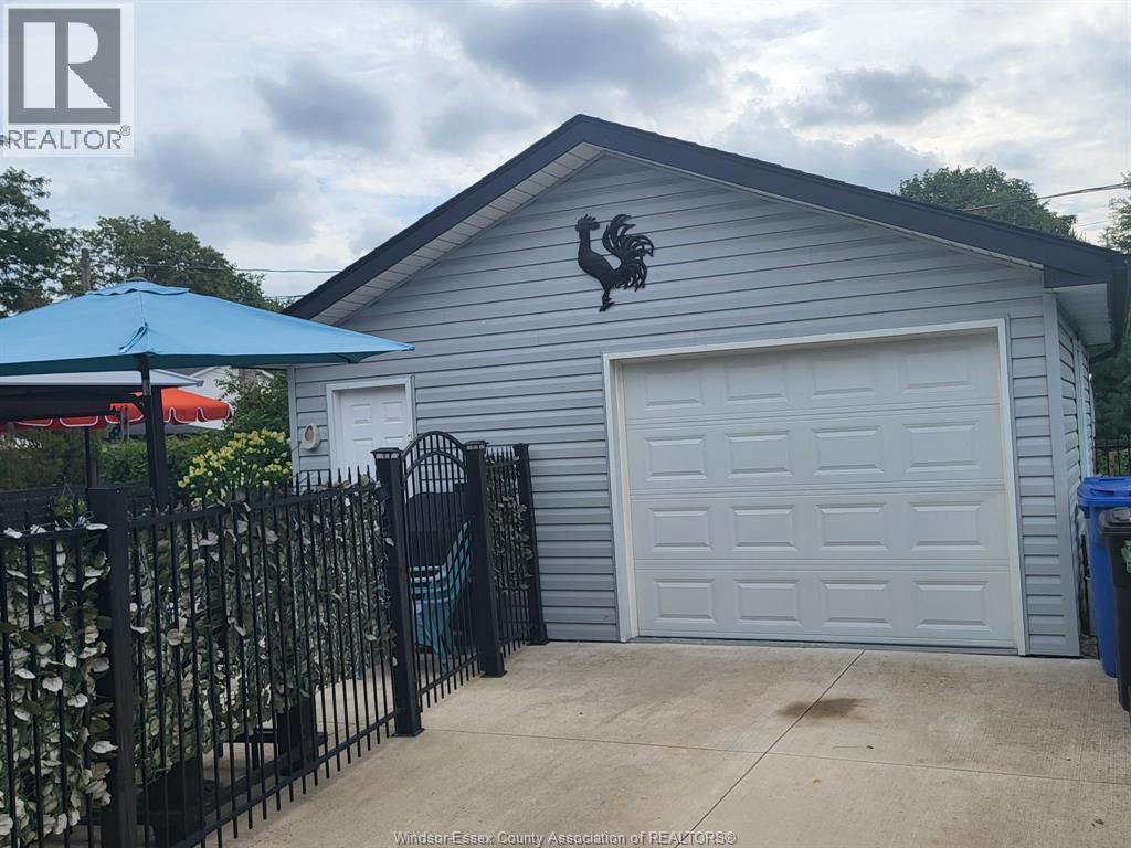 1570 STRATFORD COURT - 5