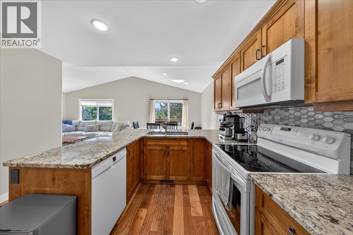 989 SWANSEA VIEW Road Unit# 10, Windermere — photo 7