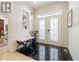 Mud room - 55 Viewmount Avenue, Toronto, ON M6B1T2 Photo 6