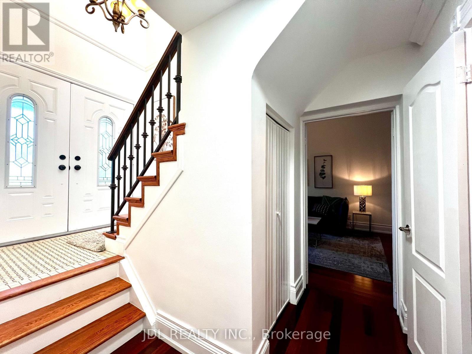 21 RIALTO DRIVE, Toronto (Parkwoods-Donalda) — photo 3
