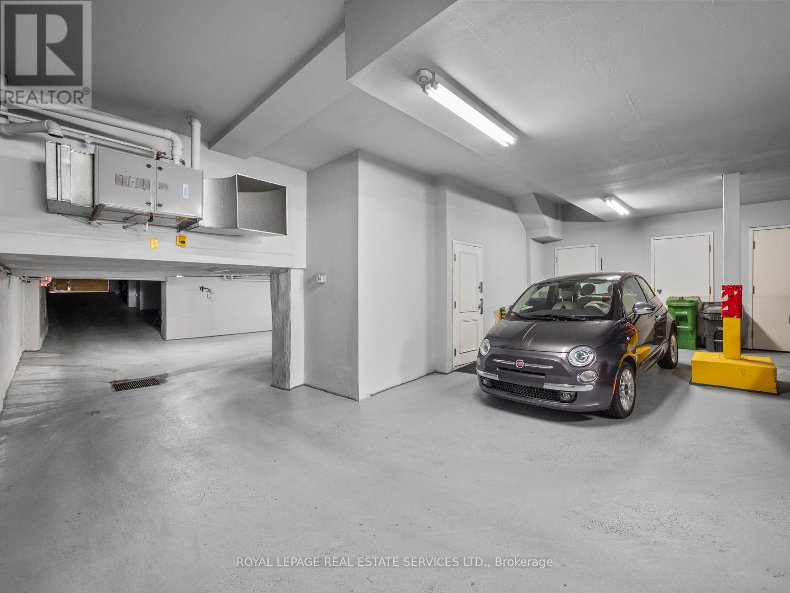 #4 276 SPADINA ROAD - Image 33