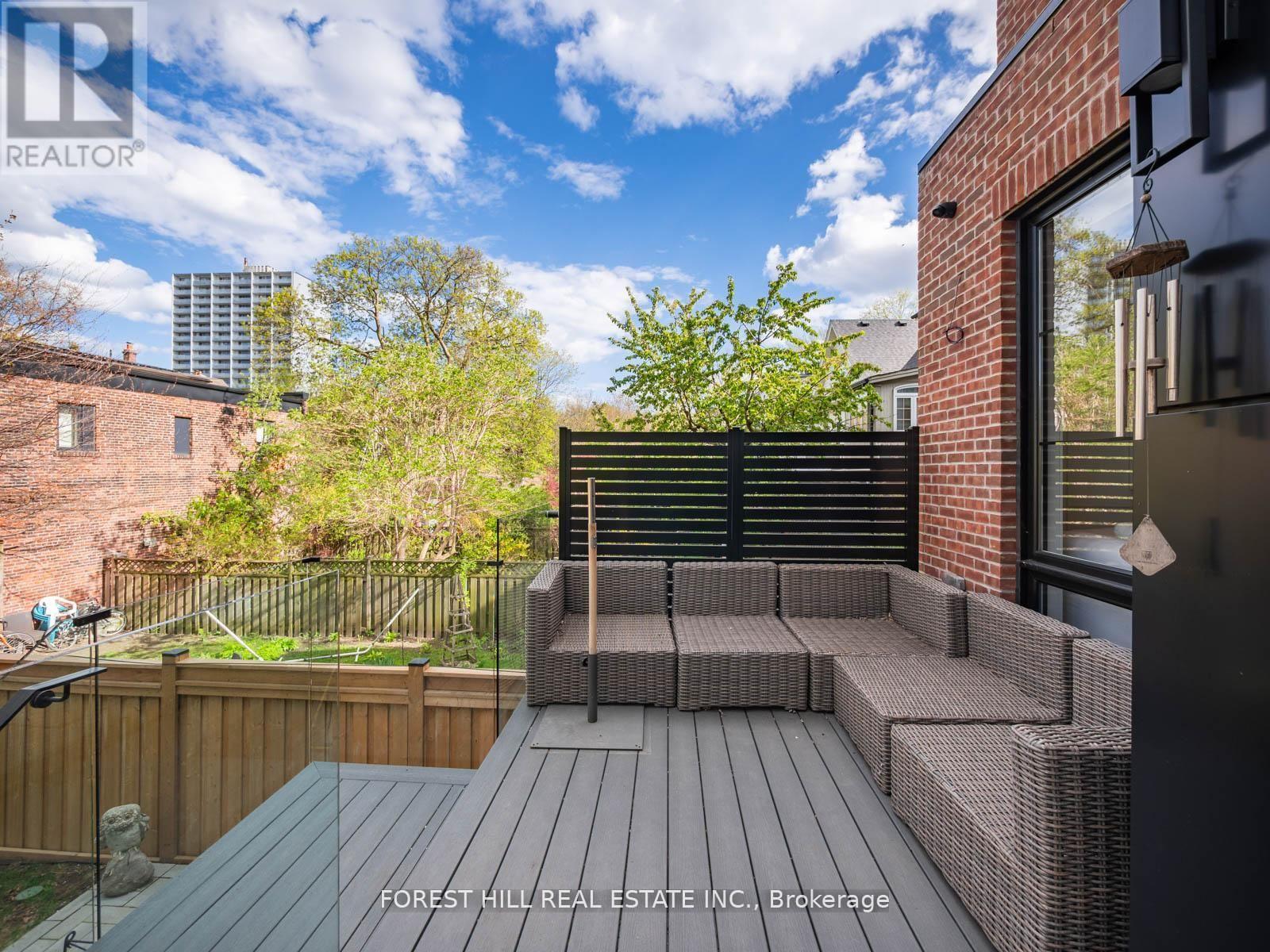 77 KENDAL AVENUE - 37