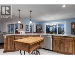2pc Bathroom - 17 Westlynn Drive, Claresholm, AB T0L0T0 Photo 10