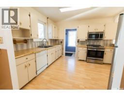 Storage - 430 Columbia Avenue, Kerrobert, SK S0L1R0 Photo 10