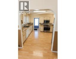 430 Columbia Avenue, Kerrobert, SK S0L1R0 Photo 14