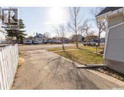430 Columbia Avenue, Kerrobert, SK S0L1R0 Photo 56