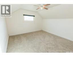 430 Columbia Avenue, Kerrobert, SK S0L1R0 Photo 37