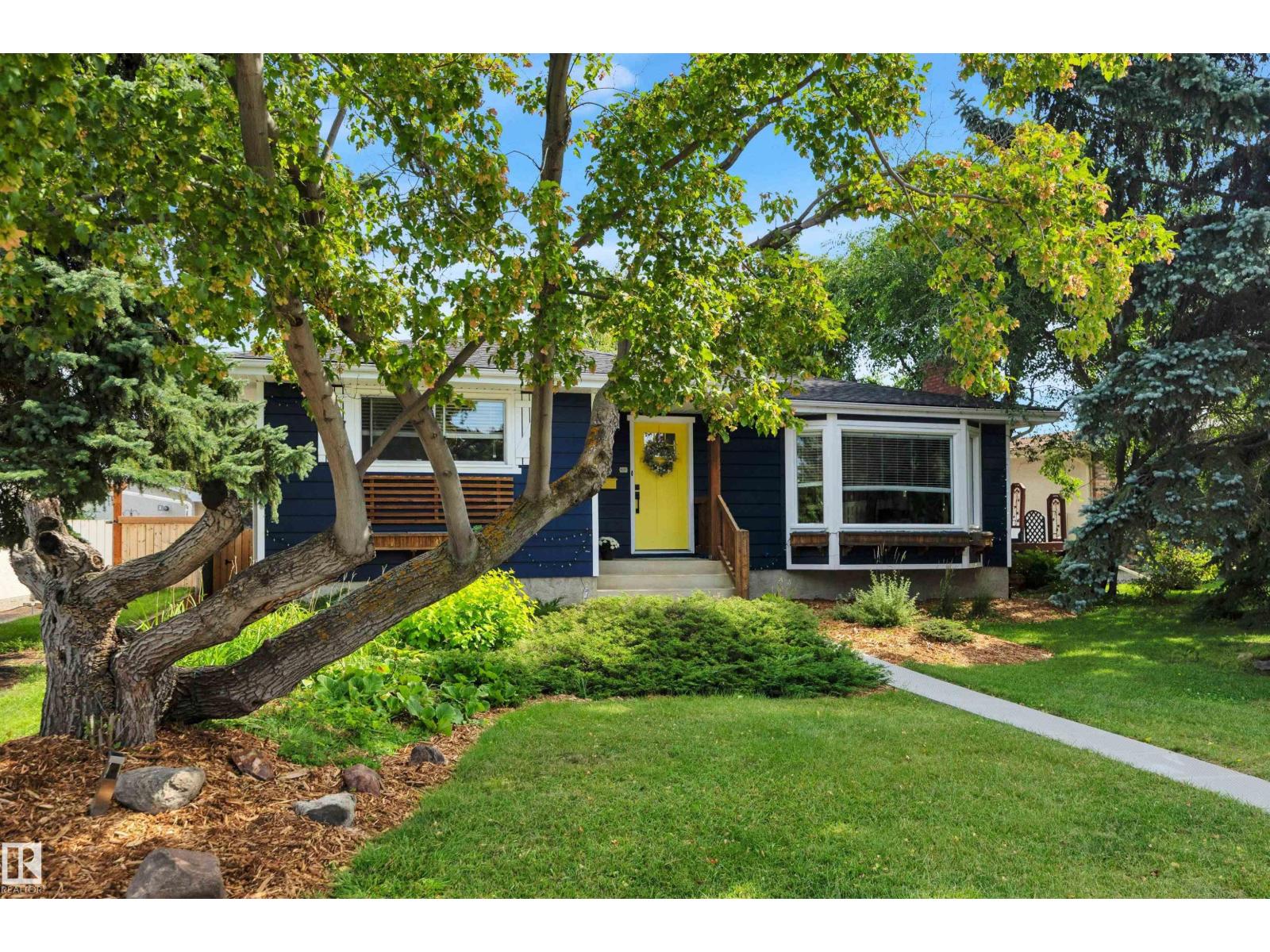 5003 143 ST NW - 2