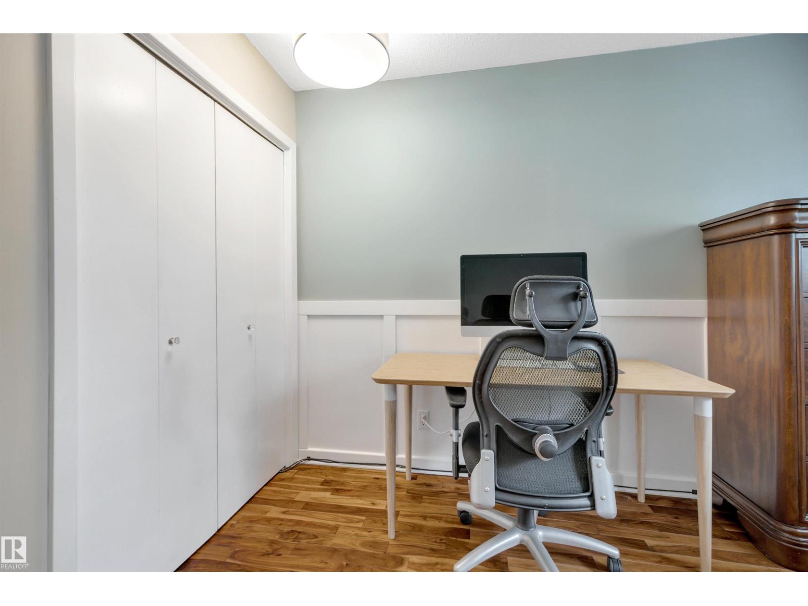 5003 143 ST NW - 28