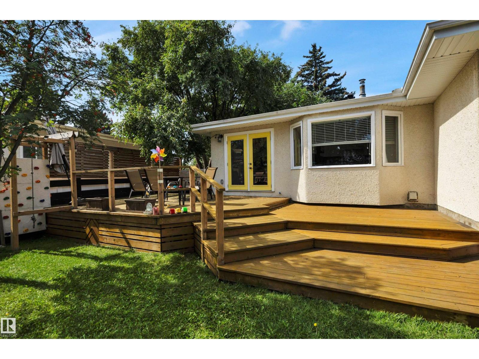 5003 143 ST NW - 51