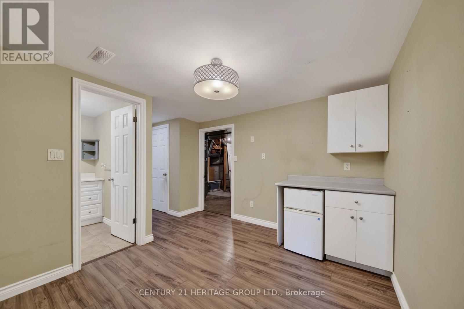 33 MINONEN ROAD - Image 30