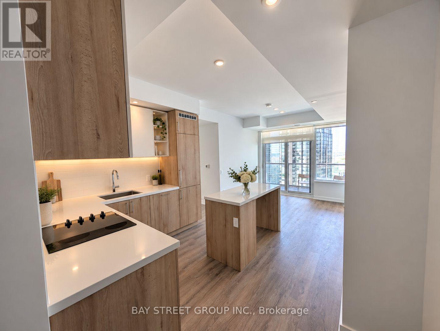2851 HIGHWAY 7 STREET, Vaughan (Concord) — photo 3
