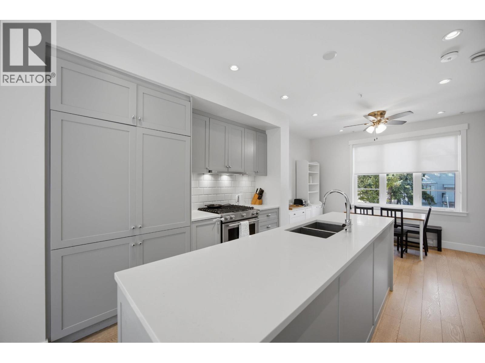 4354 KNIGHT STREET, Vancouver — photo 9