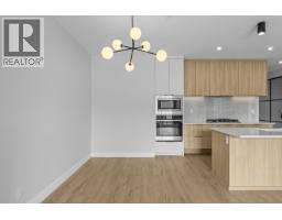 5pc Ensuite bath - 75 Predator Ridge Drive Unit# 205, Vernon, BC V1H1G4 Photo 10