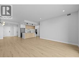 75 Predator Ridge Drive Unit# 301, Vernon, BC V1H1G4 Photo 14