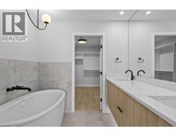 75 Predator Ridge Drive Unit# 301, Vernon, BC V1H1G4 Photo 30
