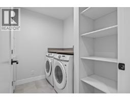 75 Predator Ridge Drive Unit# 307, Vernon, BC V1H1G4 Photo 10