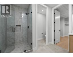 75 Predator Ridge Drive Unit# 502, Vernon, BC V1H1G4 Photo 32
