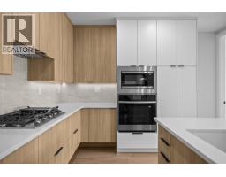 Primary Bedroom - 75 Predator Ridge Drive Unit# 506, Vernon, BC V1H1G4 Photo 6