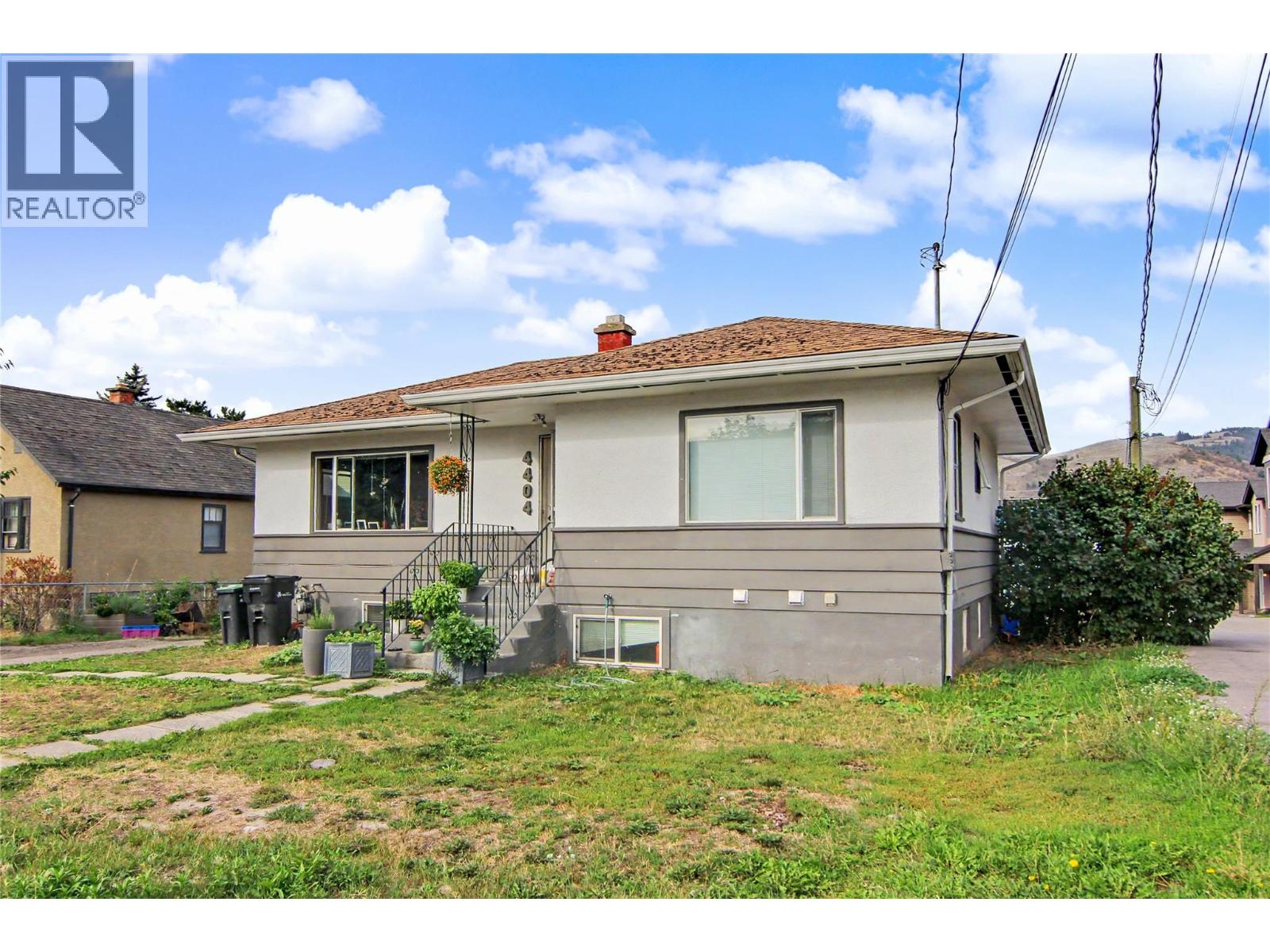 4404 25 Street - 28