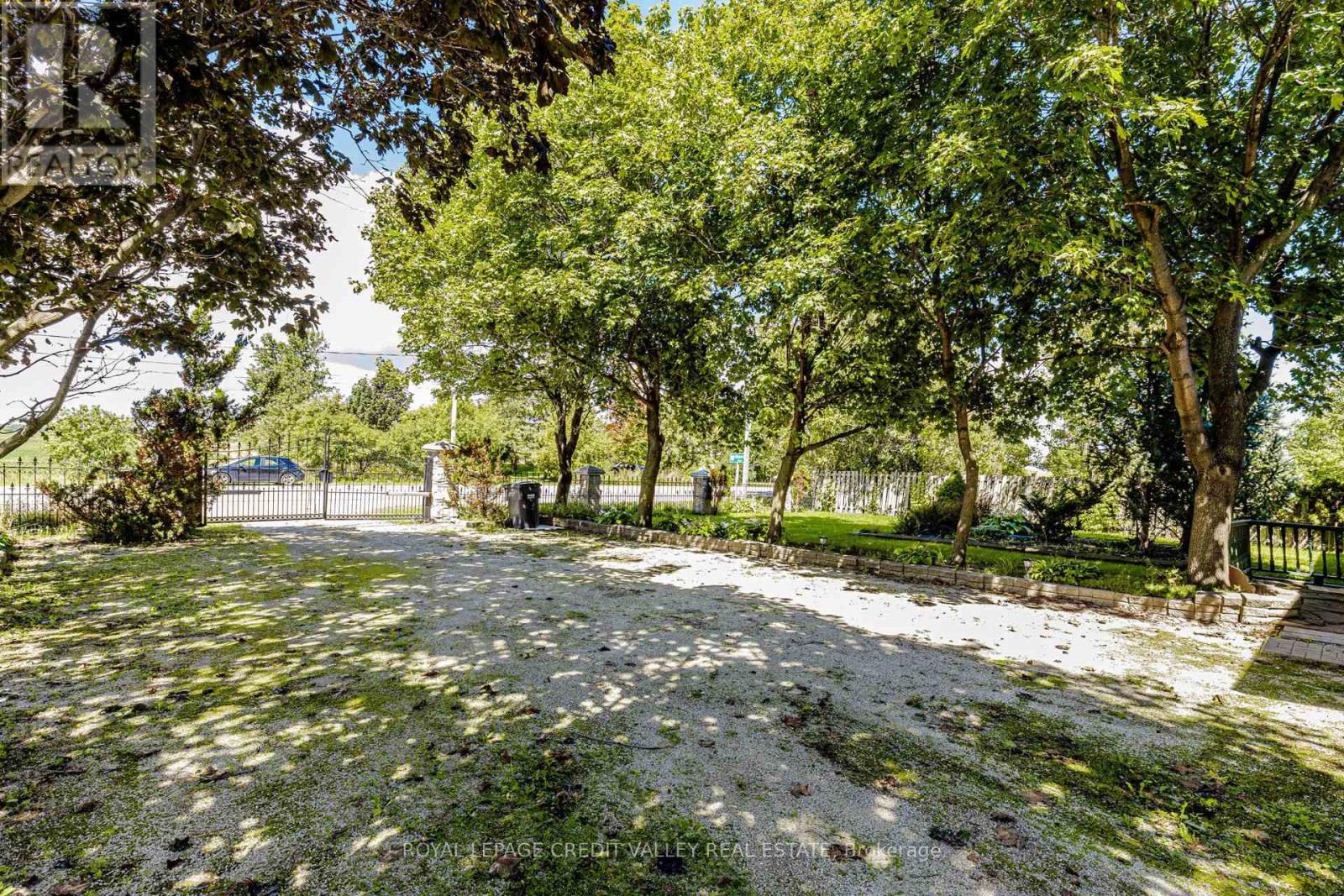 5945 KING STREET - 28