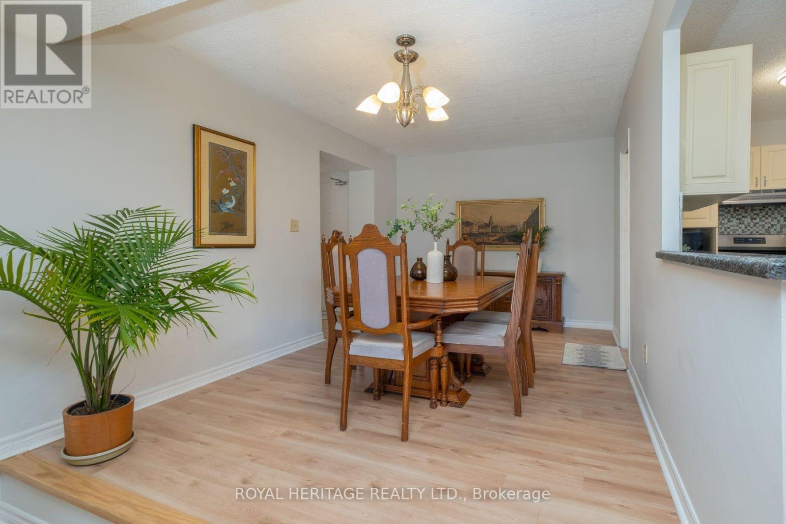 #104 260 SCARLETT ROAD - 10