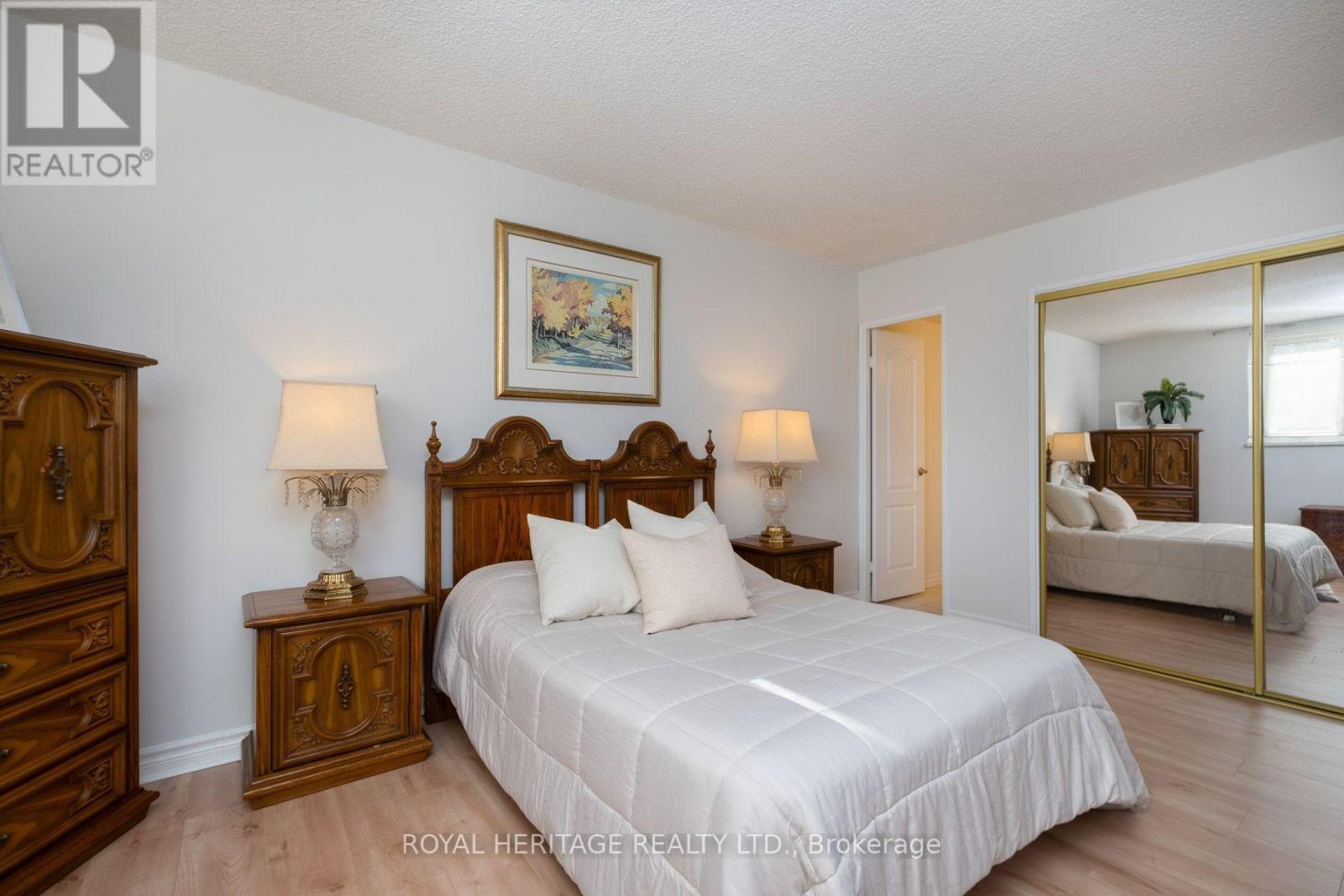 #104 260 SCARLETT ROAD - 12