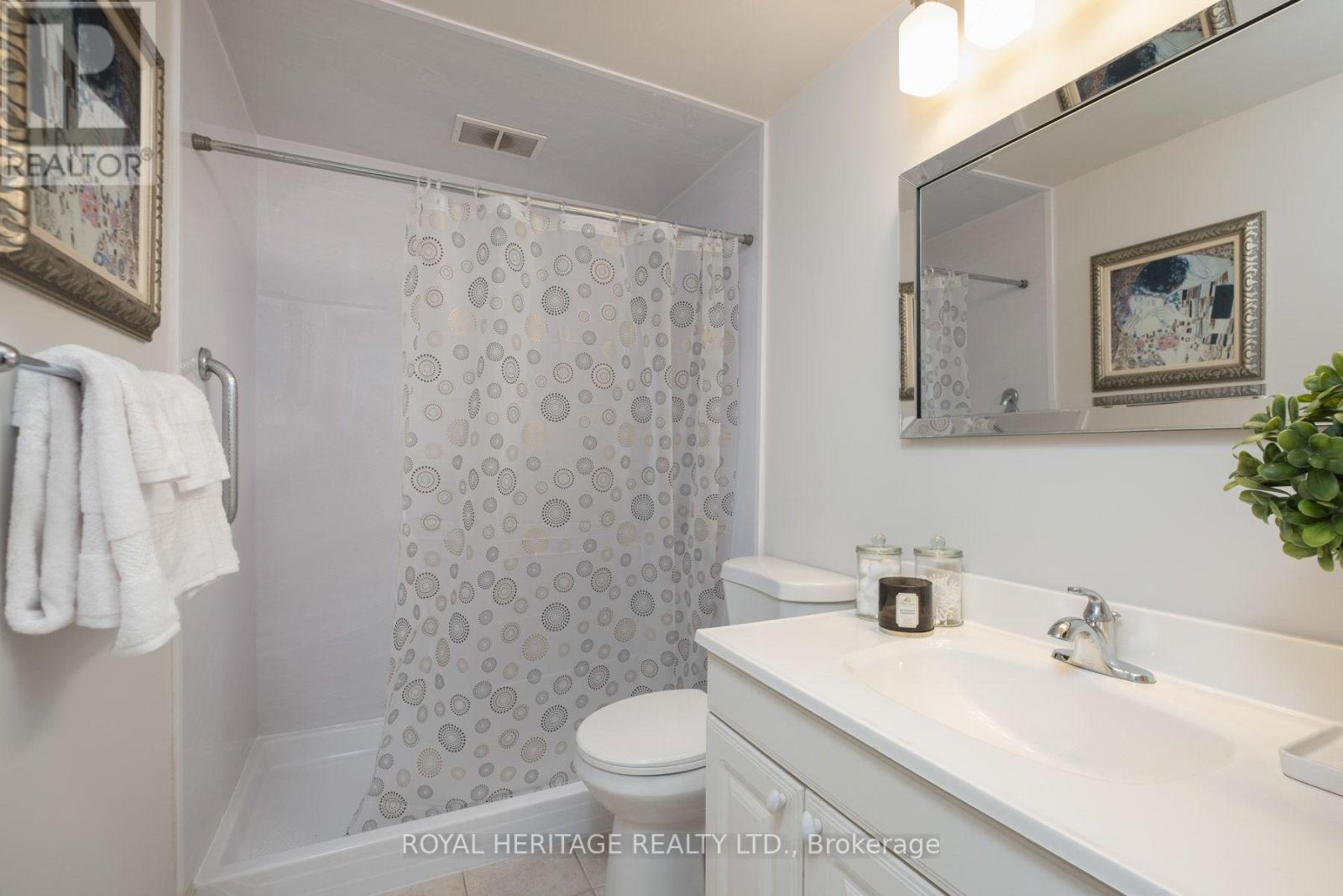 #104 260 SCARLETT ROAD - 13