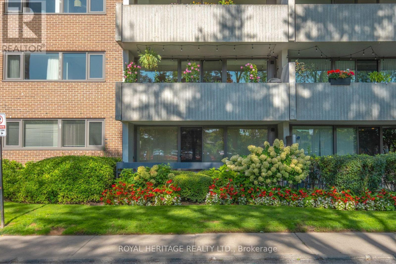 #104 260 SCARLETT ROAD - 2