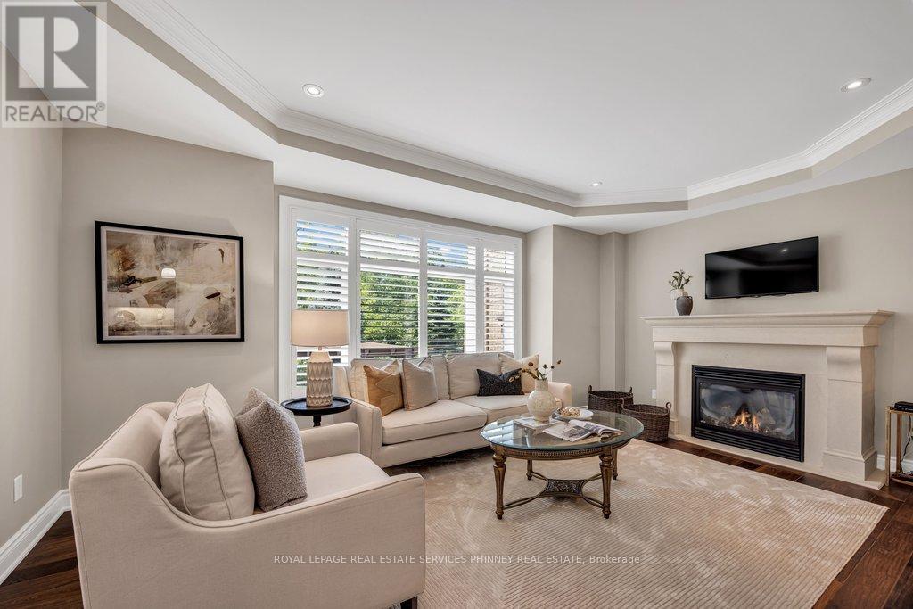 2444 CHATEAU COMMON - Image 11