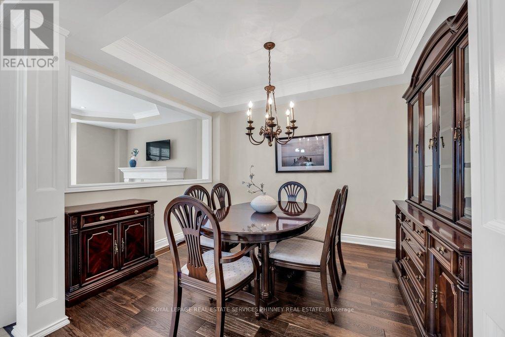 2444 CHATEAU COMMON - Image 14
