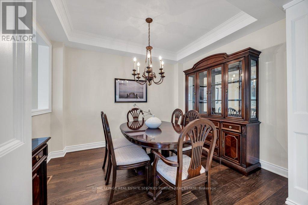 2444 CHATEAU COMMON - Image 15
