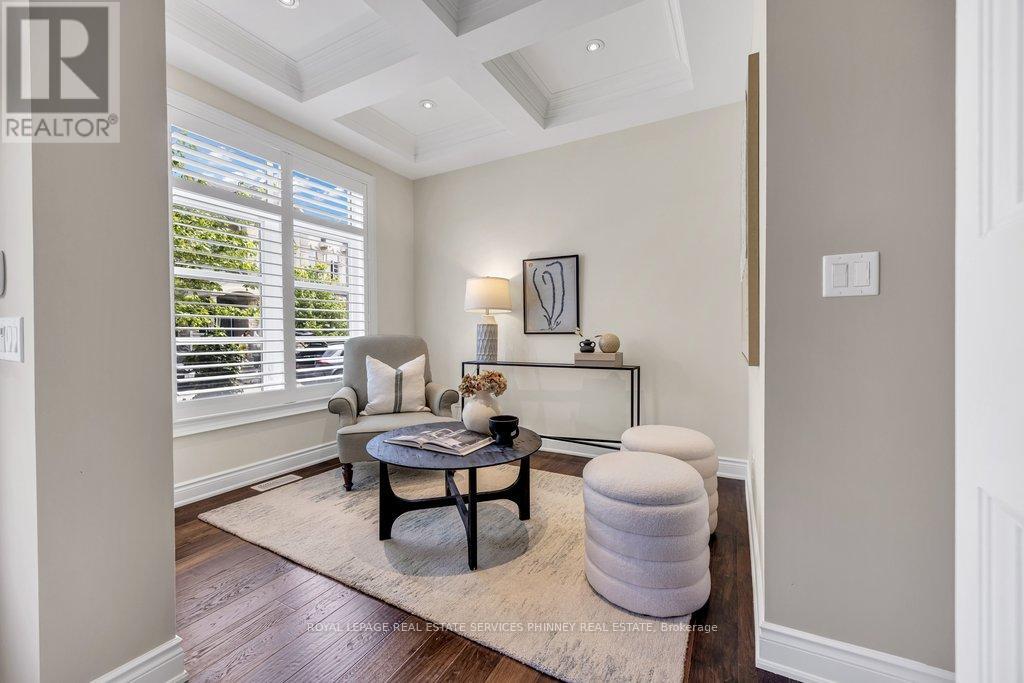 2444 CHATEAU COMMON - Image 6