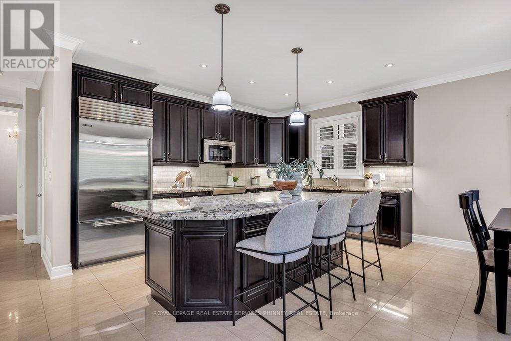2444 CHATEAU COMMON - Image 7