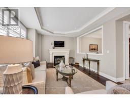 2444 Chateau Common, Oakville, ON L6M0S1 Photo 12