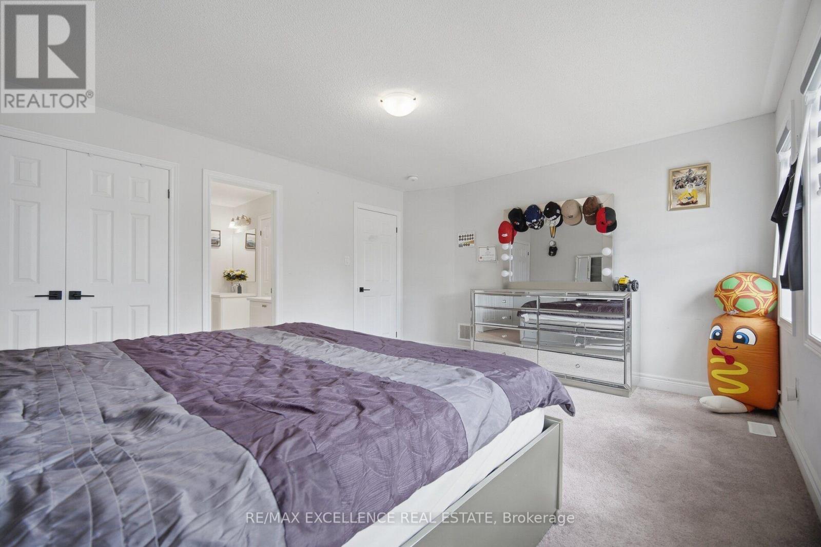 32 BRANIGAN CRESCENT - 26
