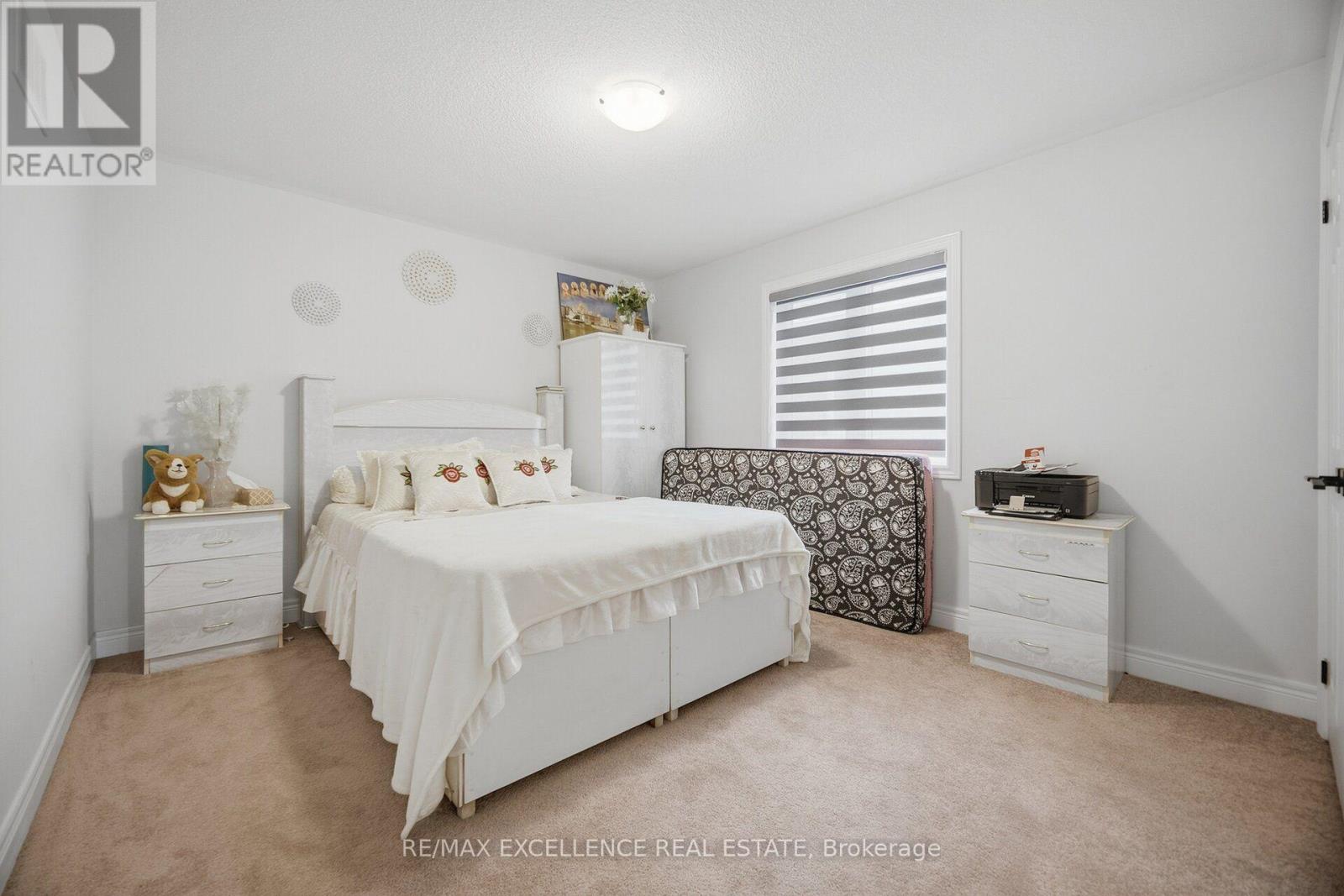 32 BRANIGAN CRESCENT - 31