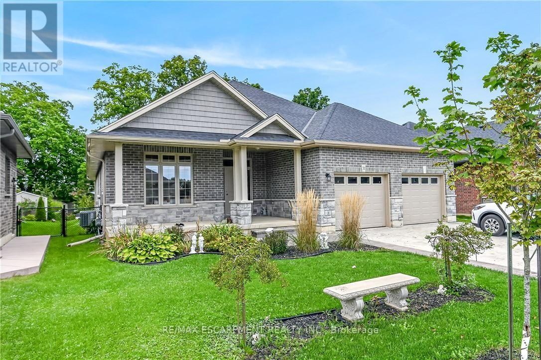 31 SYCAMORE DRIVE - 1
