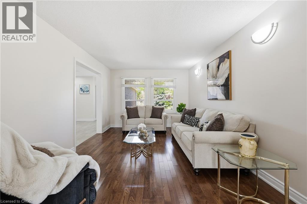 5592 MILLBROOK Lane, Mississauga — photo 8