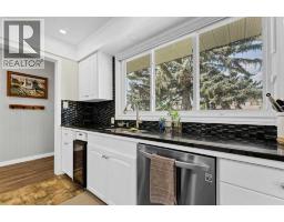 Bedroom - 303 10 Street Sw, Medicine Hat, AB T1A4R3 Photo 8