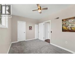 303 10 Street Sw, Medicine Hat, AB T1A4R3 Photo 36