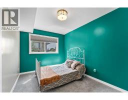 303 10 Street Sw, Medicine Hat, AB T1A4R3 Photo 42