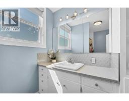 303 10 Street Sw, Medicine Hat, AB T1A4R3 Photo 45