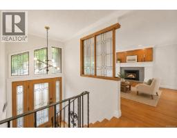 Primary Bedroom - 4379 Shelbourne St, Saanich, BC V8N3G4 Photo 6