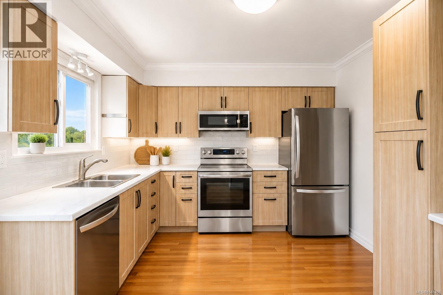  4379 Shelbourne Street, Saanich